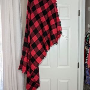 ⭐ BOGO SALE ⭐ NWOT Buffalo plaid blanket scarf
